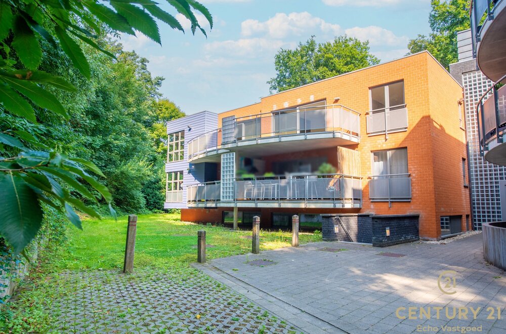 luxe-ruime-penthouse-192m-met-groot-terras-tegen-het-bos003.jpg