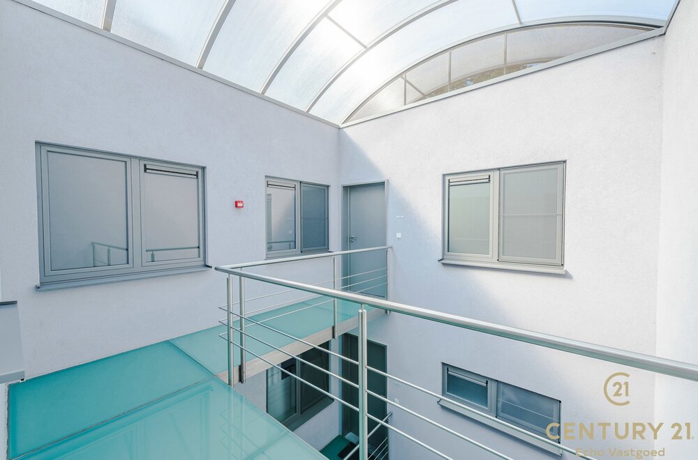 luxe-ruime-penthouse-192m-met-groot-terras-tegen-het-bos005.jpg