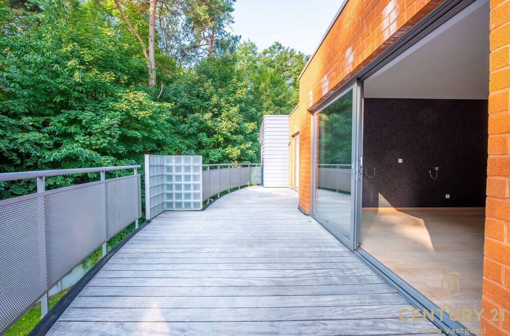 luxe-ruime-penthouse-192m-met-groot-terras-tegen-het-bos019.jpg