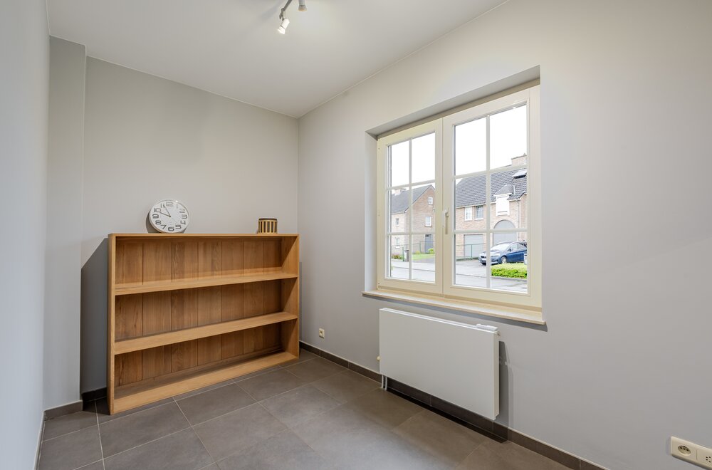 instapklare-halfopen-bebouwing-met-vier-slaapkamers-009.jpg