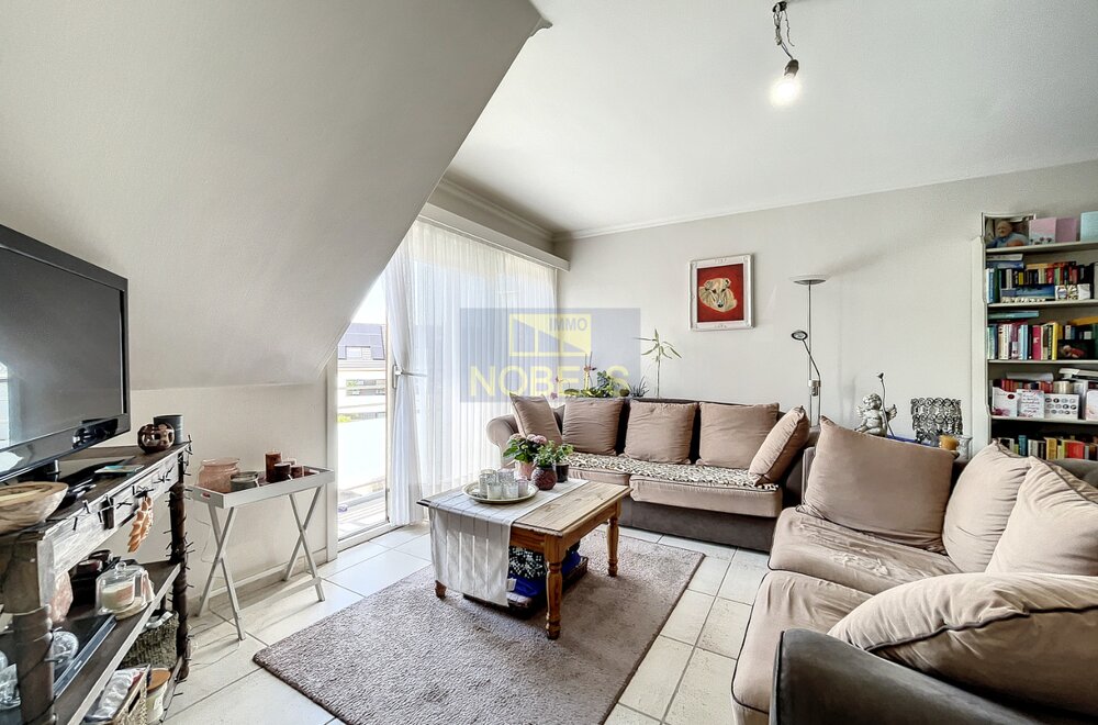 te-koop-instapklaar-appartement-met-3-terrassen-op-topligging-te-oudenaarde005.jpg