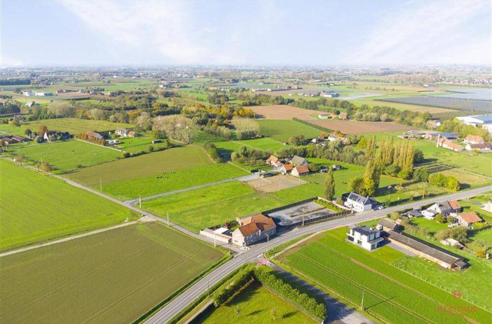 polyvalent-handelspand-met-woonst-op-een-uiterst-zichtbare-baanlocatie-te-gottem-deinze-026.jpg