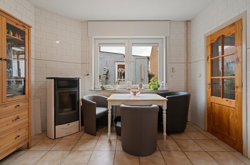 woning-met-4-5-slpk-garage-loods-amp-grote-tuin-in-sterrebeek008.jpg