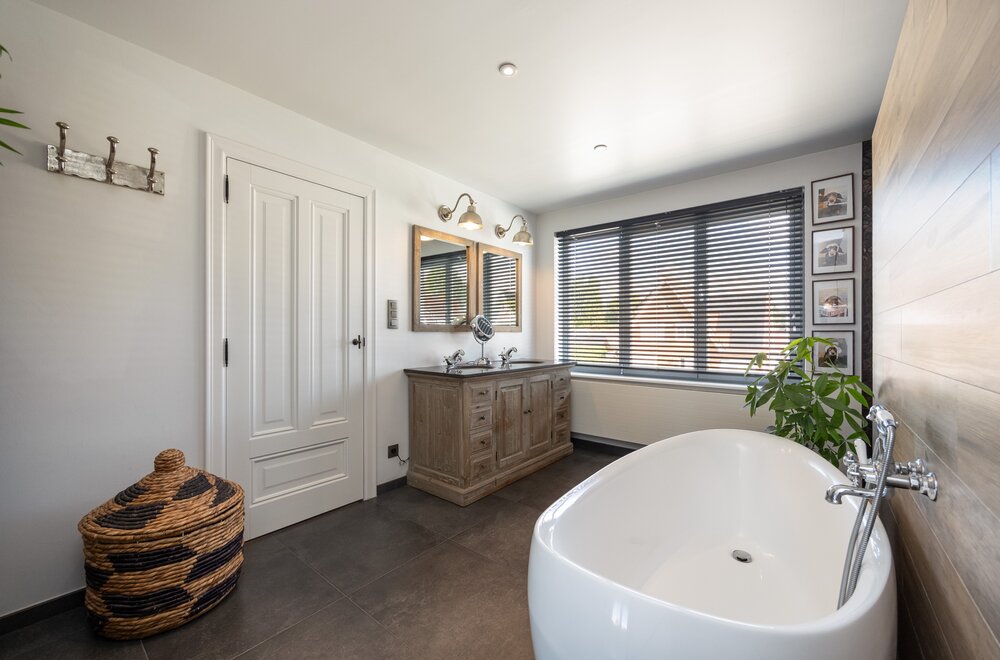 charmante-woning-met-loods-in-het-centrum-van-brasschaat012.jpg