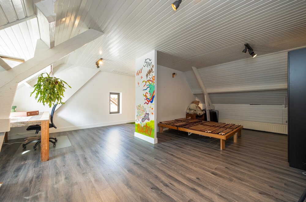 charmante-woning-met-loods-in-het-centrum-van-brasschaat014.jpg