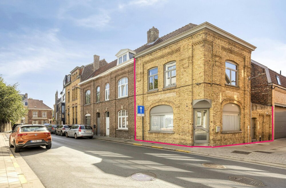 instapklaar-huis-te-koop-in-ieper-centrum001.jpg