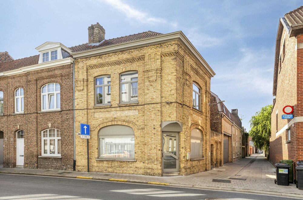 instapklaar-huis-te-koop-in-ieper-centrum002.jpg