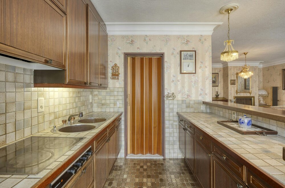 appartement-met-2-slaapkamers-en-autostaanplaats-te-koop-in-hoboken004.jpg