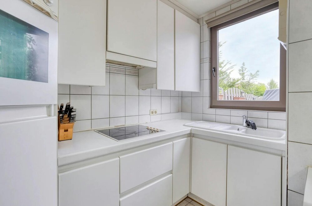 huis-met-3-slaapkamers-tuin-en-garage-te-koop-in-hoboken007.jpg
