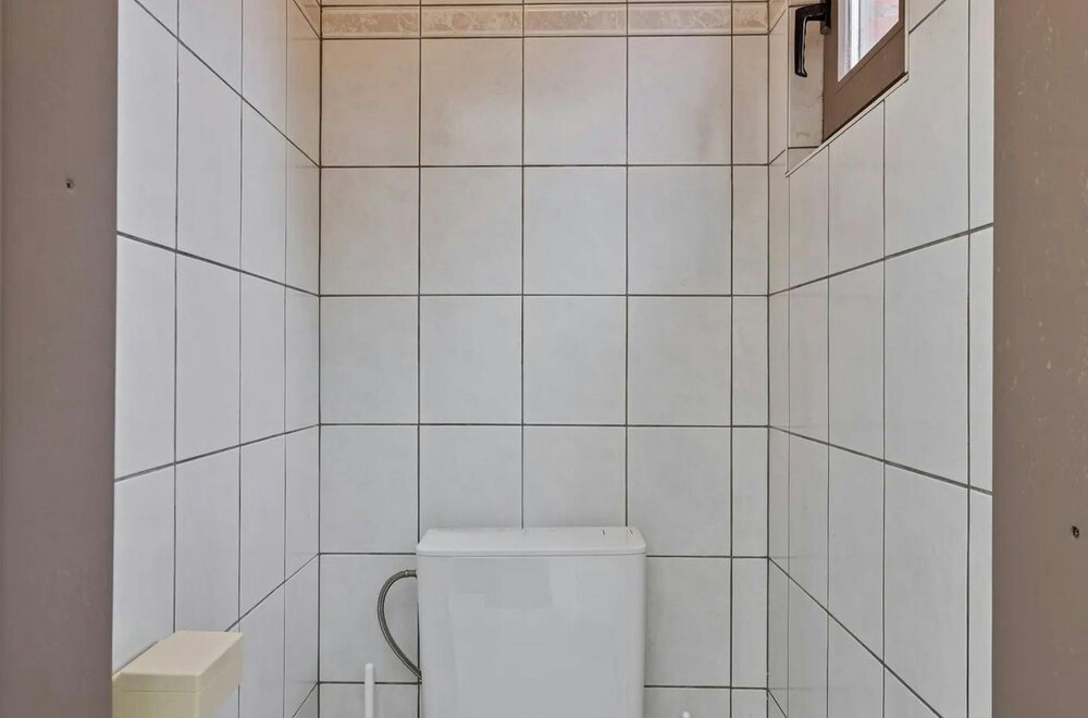 huis-met-3-slaapkamers-tuin-en-garage-te-koop-in-hoboken009.jpg