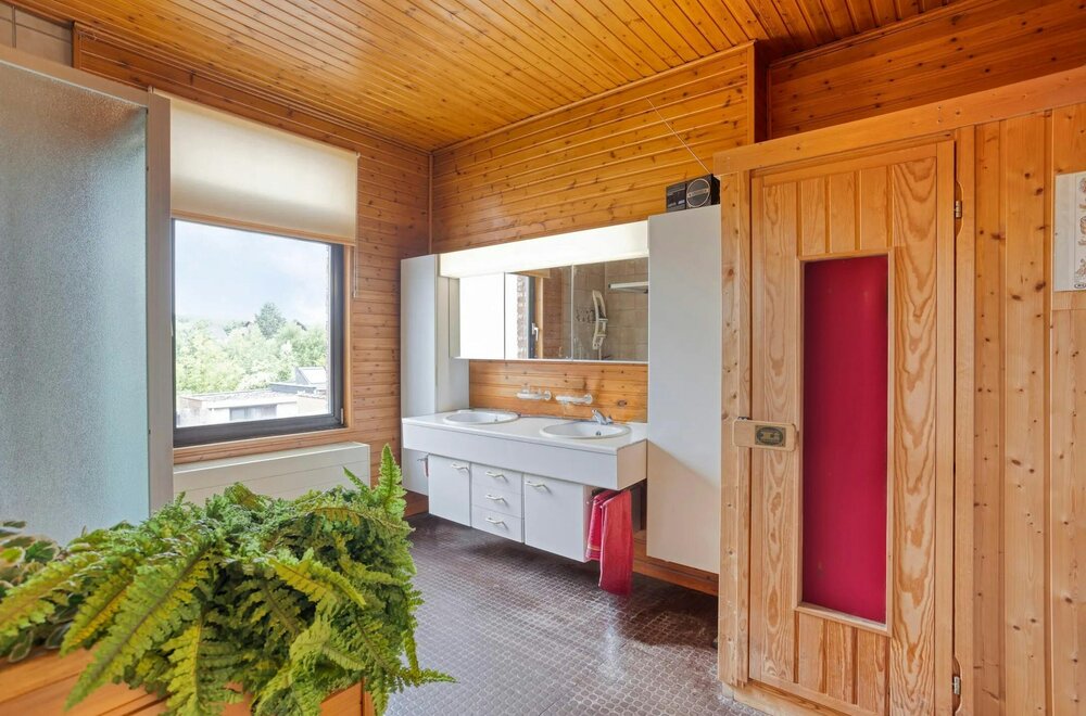 huis-met-3-slaapkamers-tuin-en-garage-te-koop-in-hoboken014.jpg