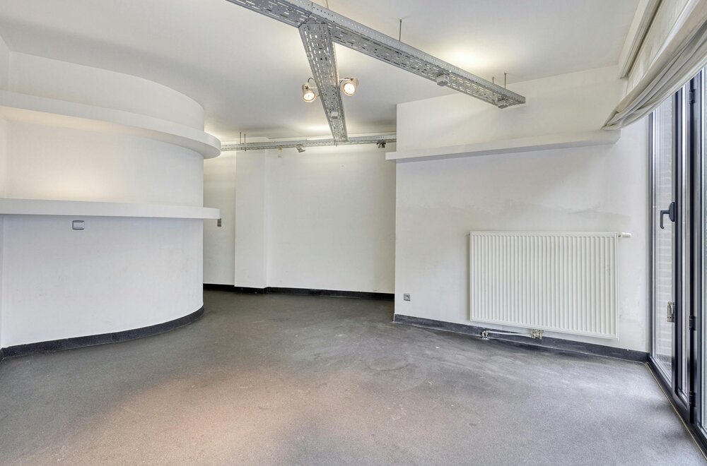 studio-met-praktijk-of-bureelruimte-te-borgerhout002.jpg