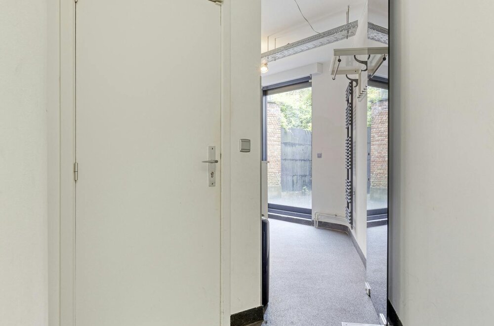 studio-met-praktijk-of-bureelruimte-te-borgerhout004.jpg