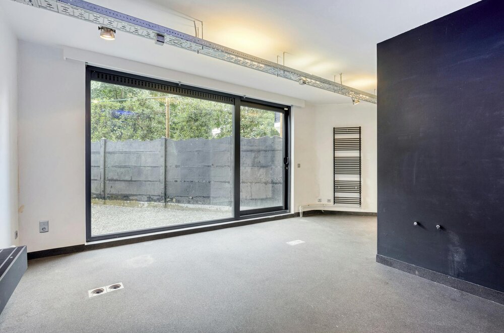studio-met-praktijk-of-bureelruimte-te-borgerhout009.jpg
