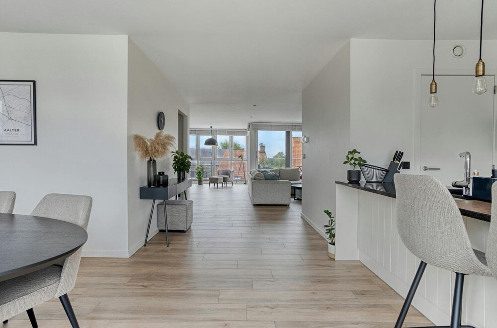 instapklare-lichtrijke-duplex-te-koop-in-hartje-aalter006.jpg