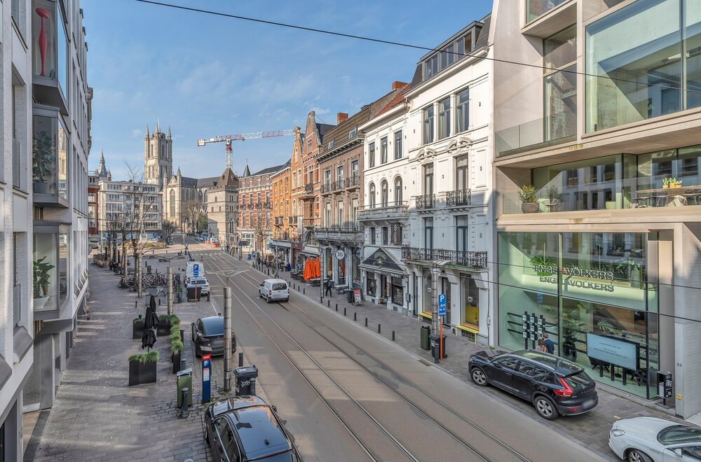 twee-naast-elkaar-gelegen-herenhuizen-op-commerci-le-locatie001.jpg
