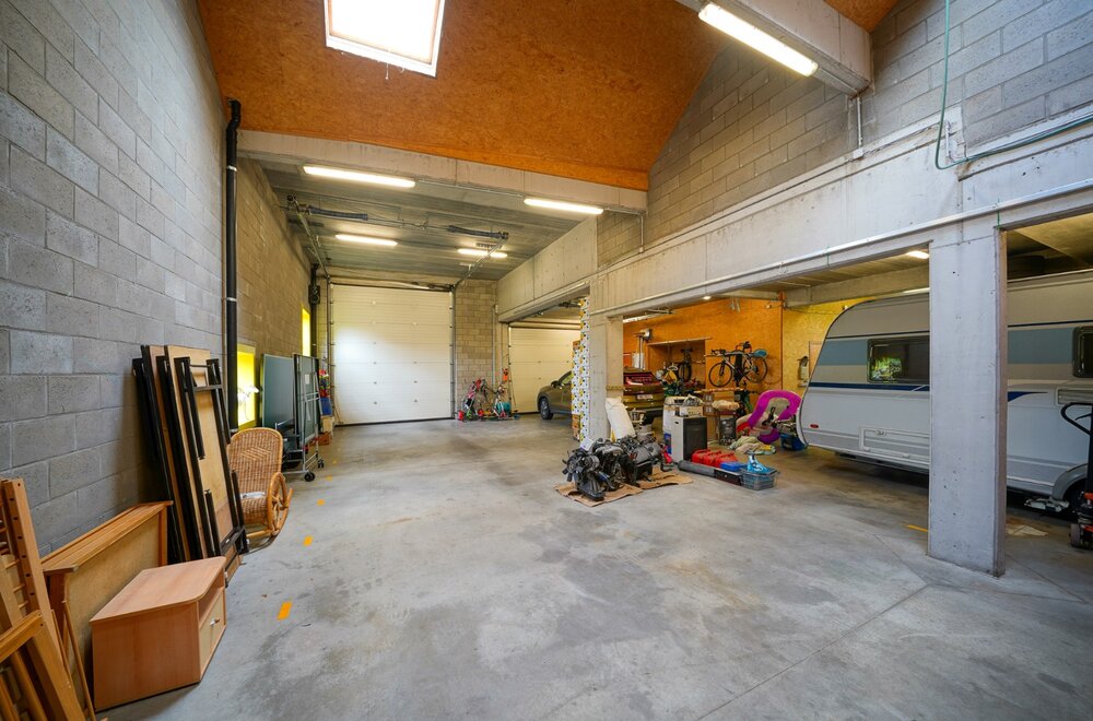 unieke-en-recente-woning-met-ruime-loods-in-oudenburg004.jpg