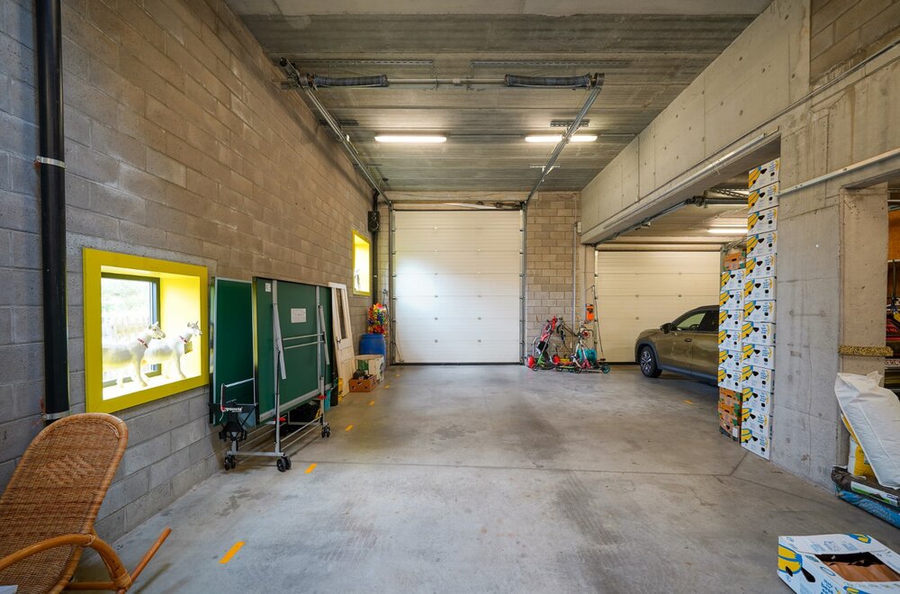 unieke-en-recente-woning-met-ruime-loods-in-oudenburg005.jpg