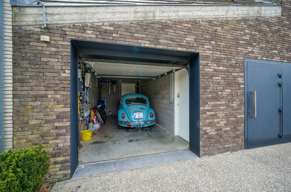 unieke-en-recente-woning-met-ruime-loods-in-oudenburg007.jpg