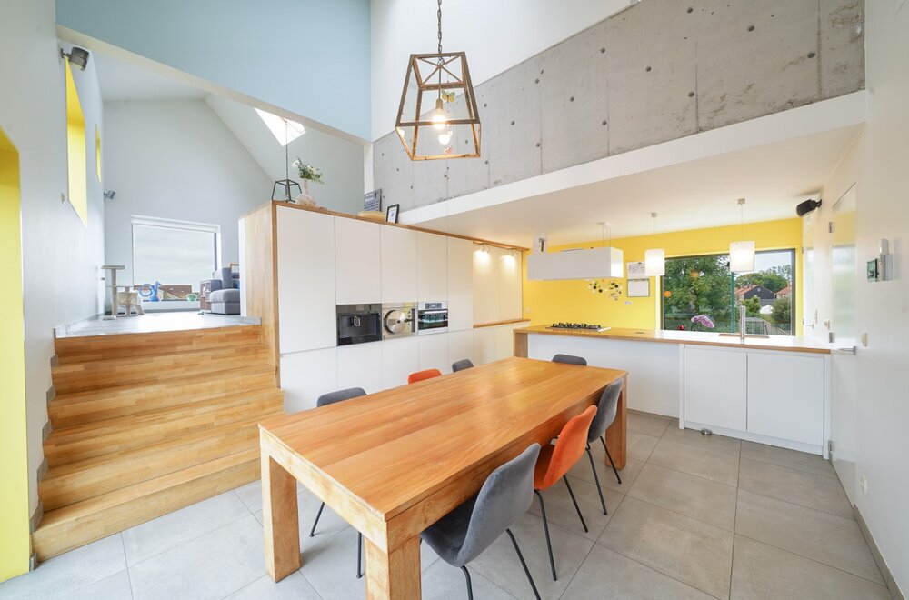 unieke-en-recente-woning-met-ruime-loods-in-oudenburg010.jpg