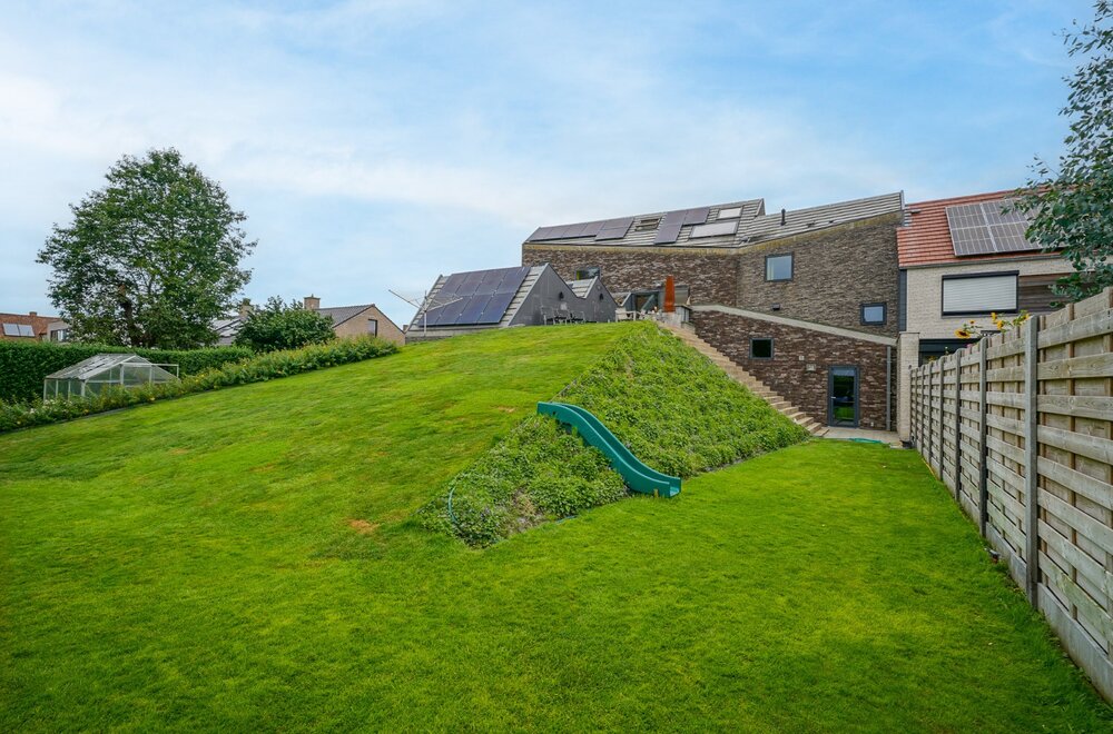 unieke-en-recente-woning-met-ruime-loods-in-oudenburg018.jpg