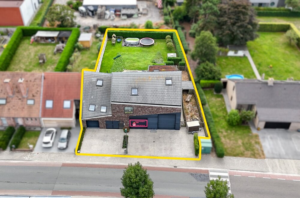 unieke-en-recente-woning-met-ruime-loods-in-oudenburg028.jpg