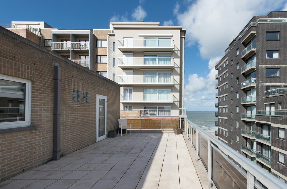 uniek-dakappartement-met-ruim-terras-en-prachtig-open-zicht006.jpg