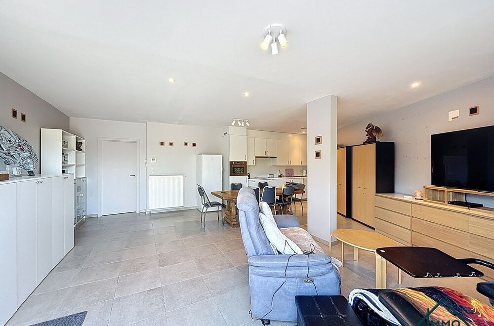 gelijkvloers-appartement-met-terras-tuin-en-4-staanplaatsen-in-centrum-zedelgem004.jpg