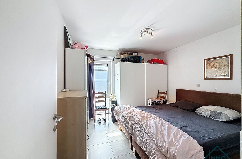 gelijkvloers-appartement-met-terras-tuin-en-4-staanplaatsen-in-centrum-zedelgem007.jpg