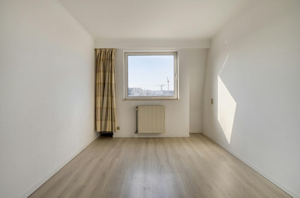 instapklaar-energiezuinig-appartement-met-3-slaapkamers-in-hartje-roeselare009.jpg