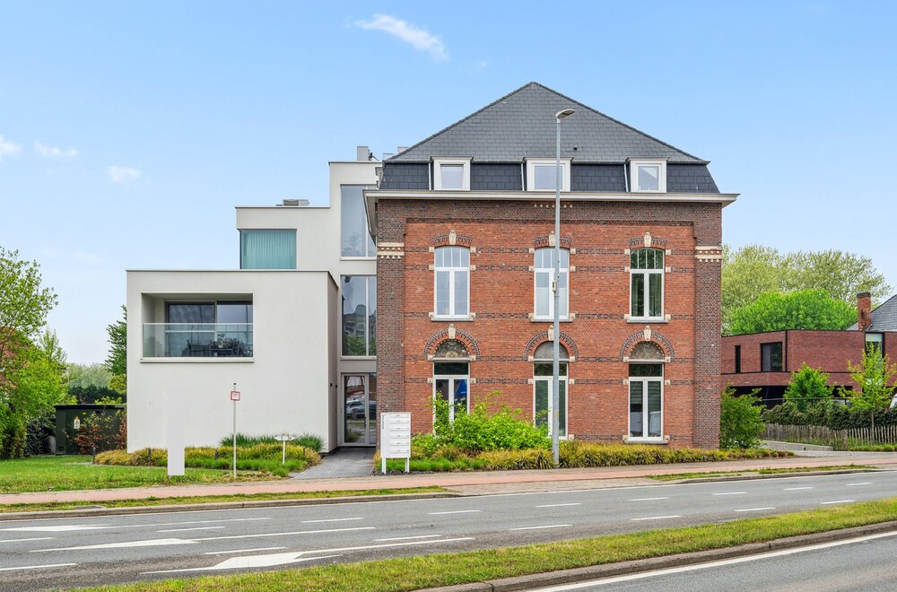 luxueus-en-lichtrijk-appartement-nabij-centrum-werchter001.jpg