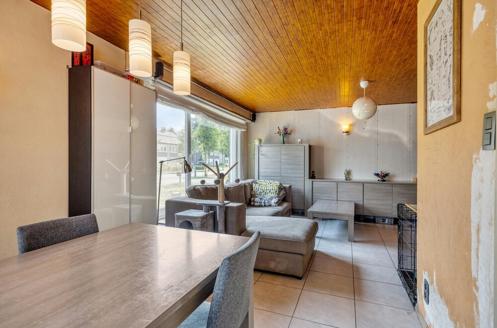 -huis-met-garage-en-tuin-te-koop-in-wuustwezel-005.jpg