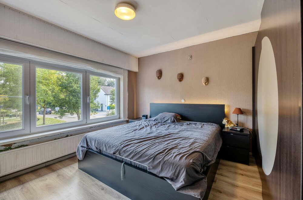 -huis-met-garage-en-tuin-te-koop-in-wuustwezel-015.jpg