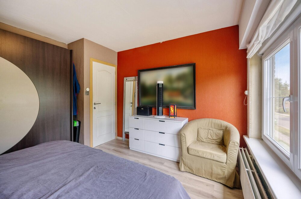 -huis-met-garage-en-tuin-te-koop-in-wuustwezel-016.jpg
