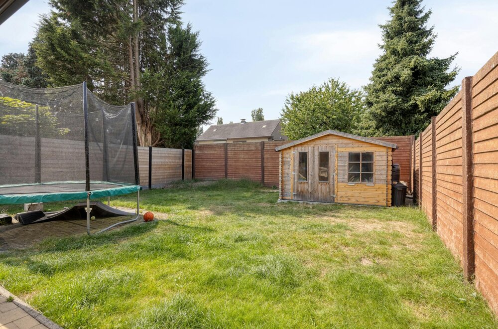 -huis-met-garage-en-tuin-te-koop-in-wuustwezel-029.jpg