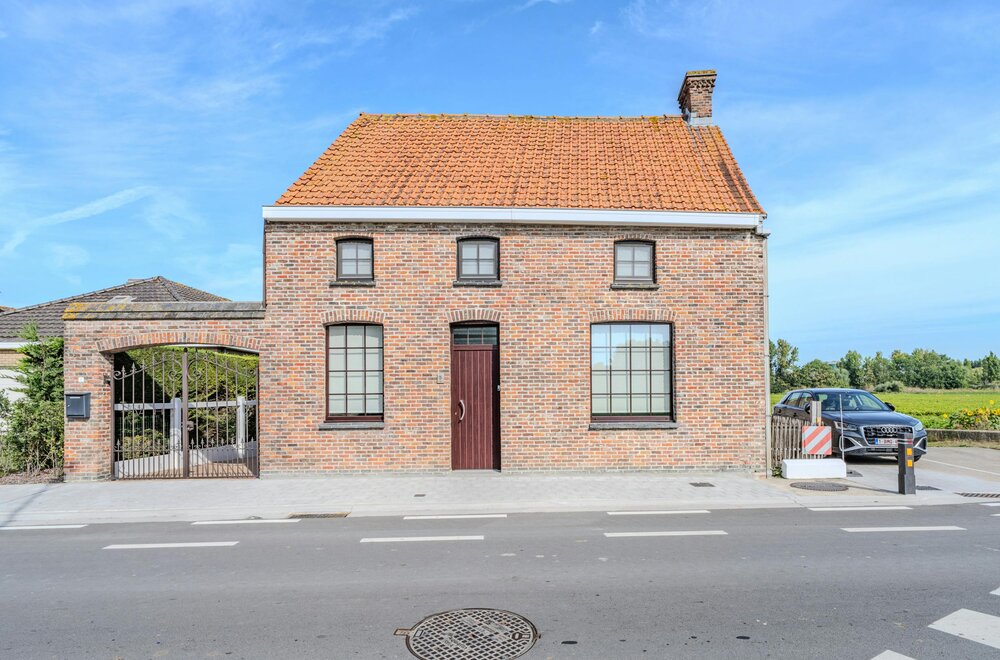 instapklare-woning-met-grote-tuin-en-3-slaapkamers-op-topligging-middelkerke-006.jpg