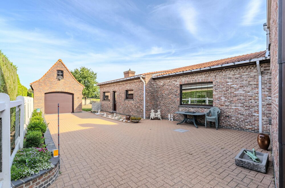 instapklare-woning-met-grote-tuin-en-3-slaapkamers-op-topligging-middelkerke-011.jpg