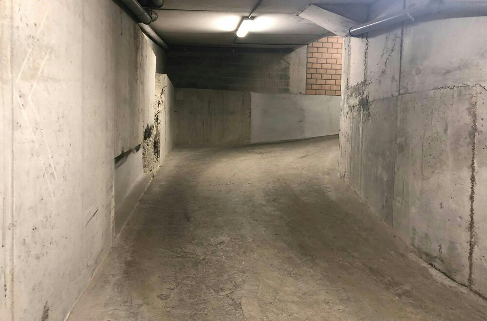 centraal-gelegen-garagebox-te-koop-008.jpg