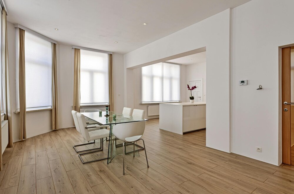 prachtig-appartement-met-2-slaapkamers-en-dressing-te-koop-in-antwerpen003.jpg