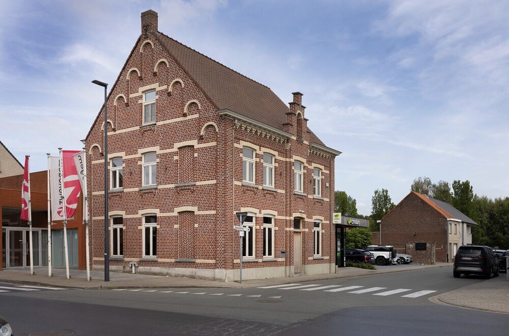 kantoor-praktijk-of-winkelruimte-met-2-verhuurde-app-001.jpg
