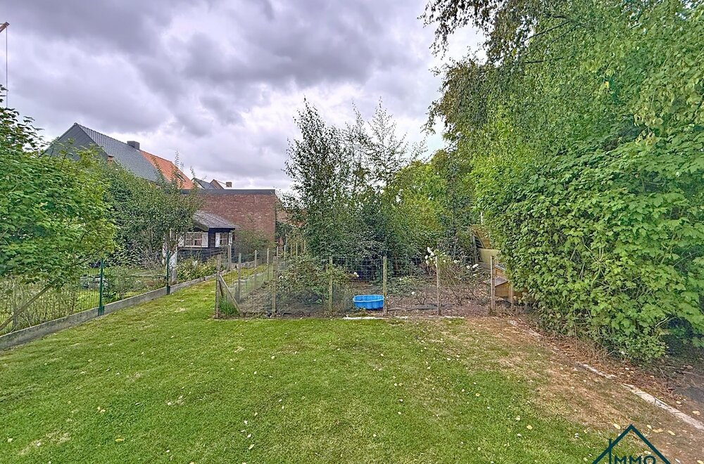 gezinswoning-met-tuin-en-garage-in-hartje-eernegem017.jpg