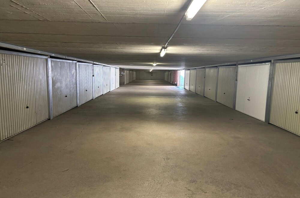 garagebox-te-koop-op-toplocatie-aan-ren-mouchotteplein-002.jpg