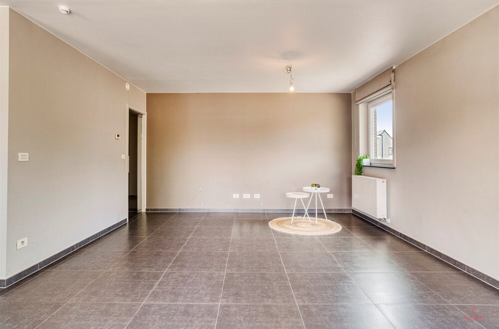 modern-2-slpk-appartement-met-terras-op-rustige-ligging-te-waregem-005.jpg