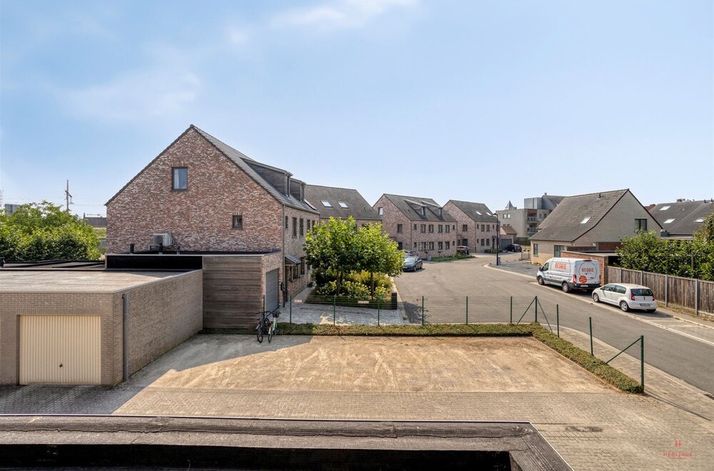 modern-2-slpk-appartement-met-terras-op-rustige-ligging-te-waregem-015.jpg