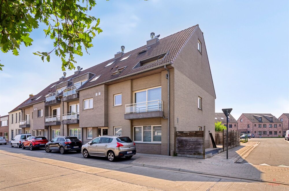 modern-2-slpk-appartement-met-terras-op-rustige-ligging-te-waregem-018.jpg