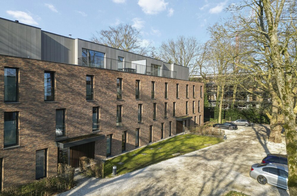 stijlvol-appartement-met-2-slaapkamers-en-2-autostaanplaatsen020.jpg