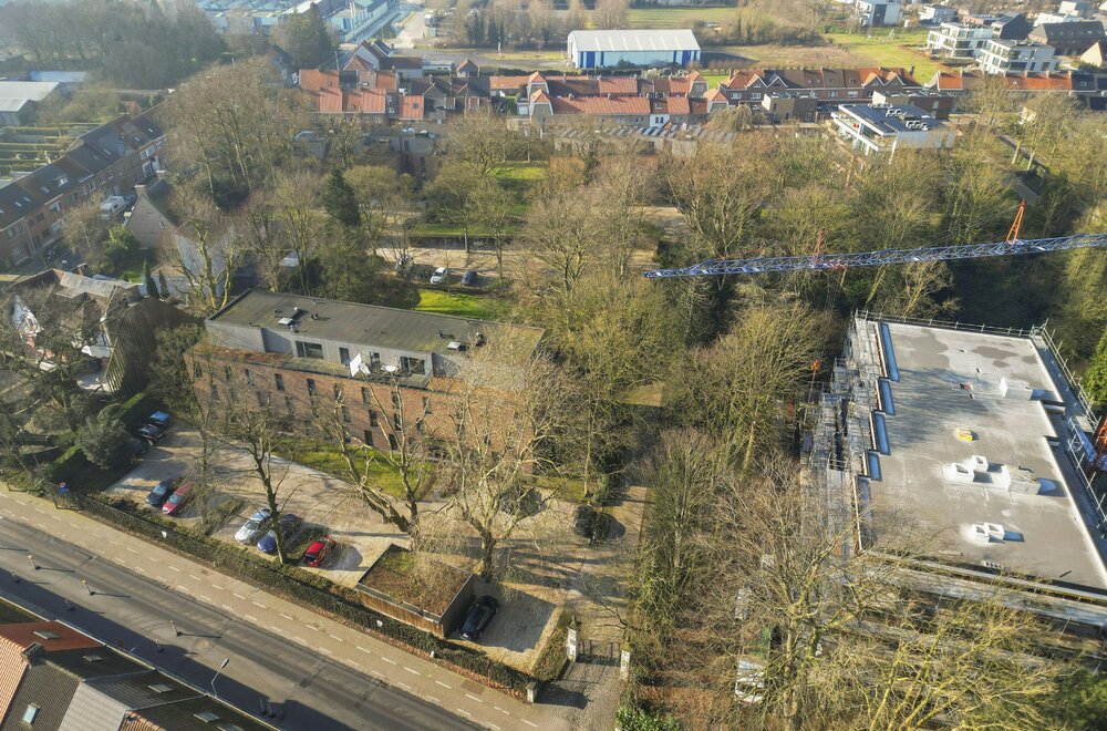 stijlvol-appartement-met-2-slaapkamers-en-2-autostaanplaatsen023.jpg