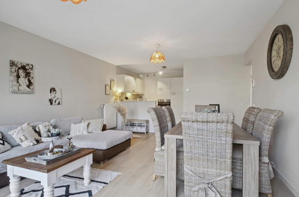 stijlvol-appartement-met-2-slaapkamers-en-2-autostaanplaatsen028.jpg