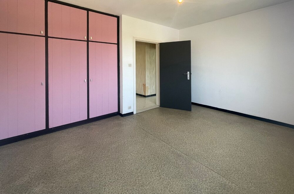 koopje-rustig-gelegen-appartement-incl-garage-009.jpg