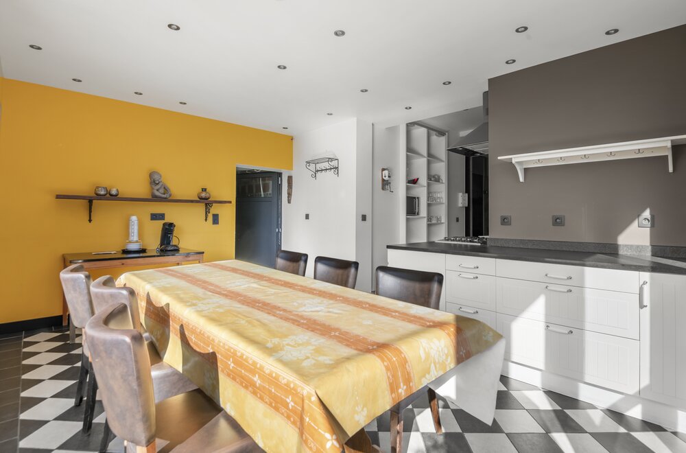 ruimtelijke-en-duurzame-woning-met-logies-in-kontich014.jpg